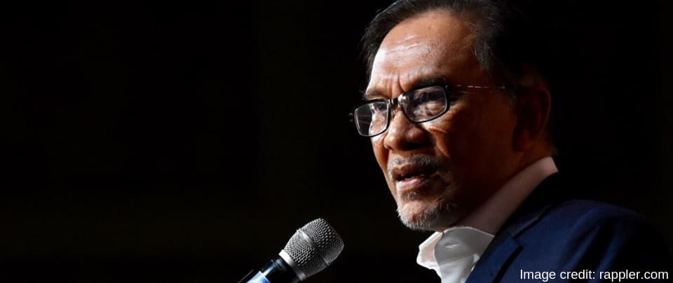 Anwar Clarifies Stance on EC, Bersih 2.0 After Telling Them Not To Go "Overboard"